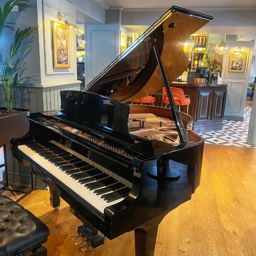Browns Brasserie Grand Piano